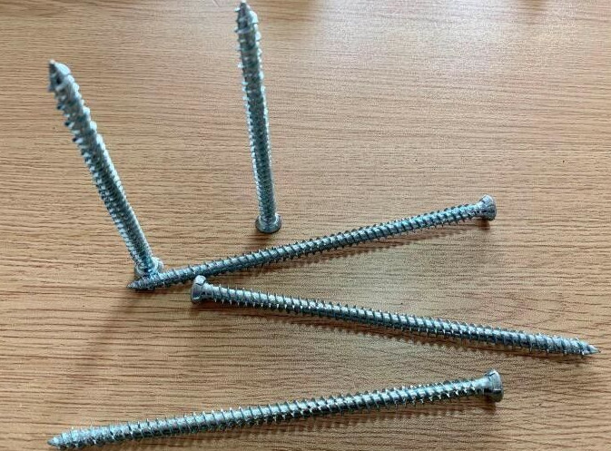 M7.5  Concrete Fixing Screws Into Brick Self Tapping Heavy Duty，Cr3 White zinc plated